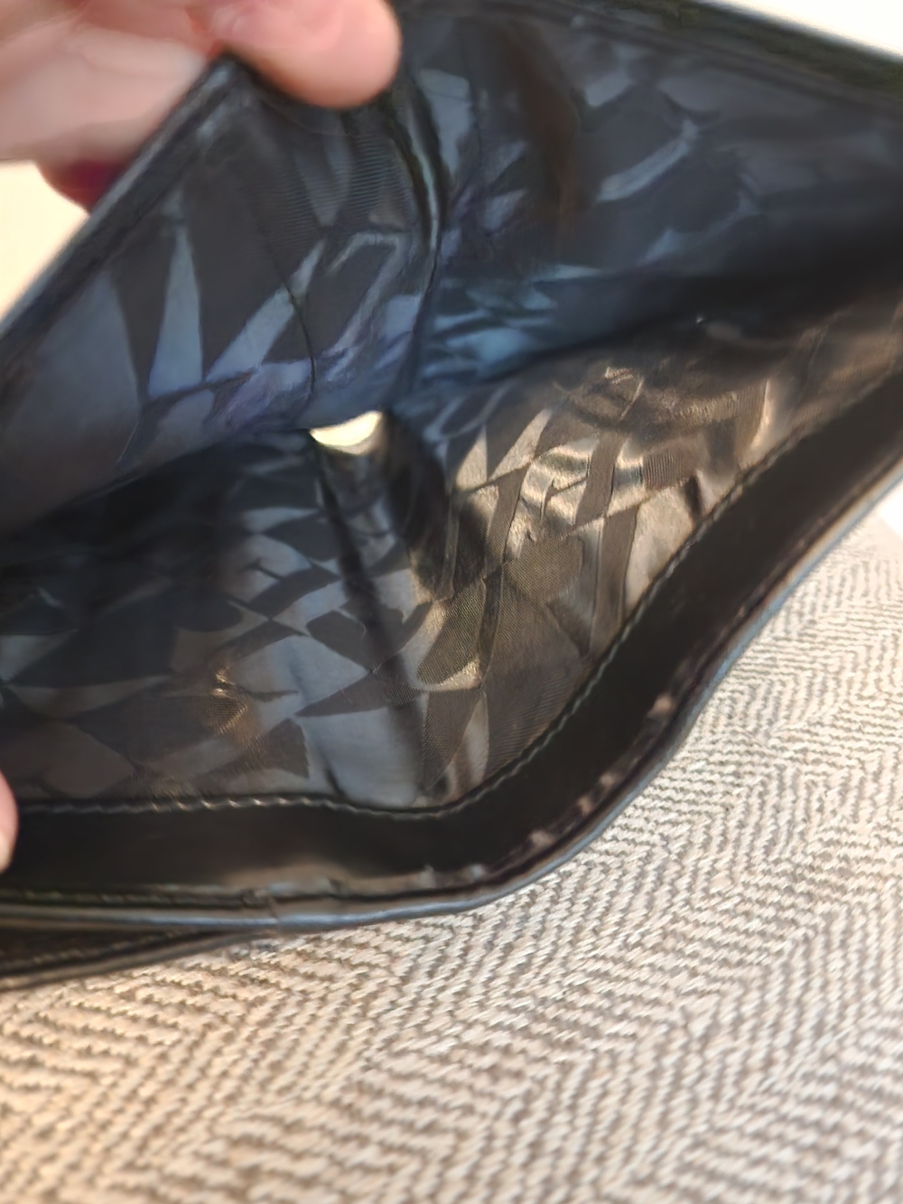 EUC Furla Large Trifold Black Leather Wallet With Multiple Compartments - Picture 7 of 7